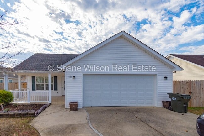 Primary Photo - 216 Periwinkle Way