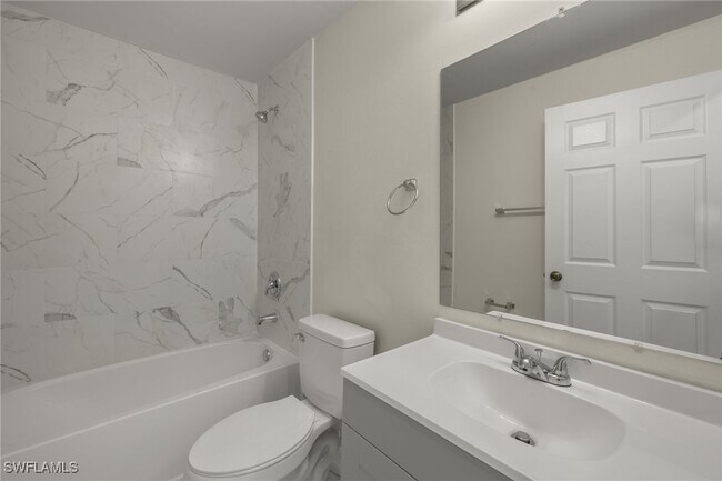 Building Photo - 4538 SW 8th Pl