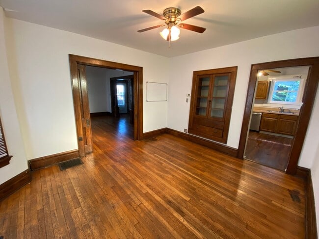 Building Photo - Single Family Central Campus OSU!