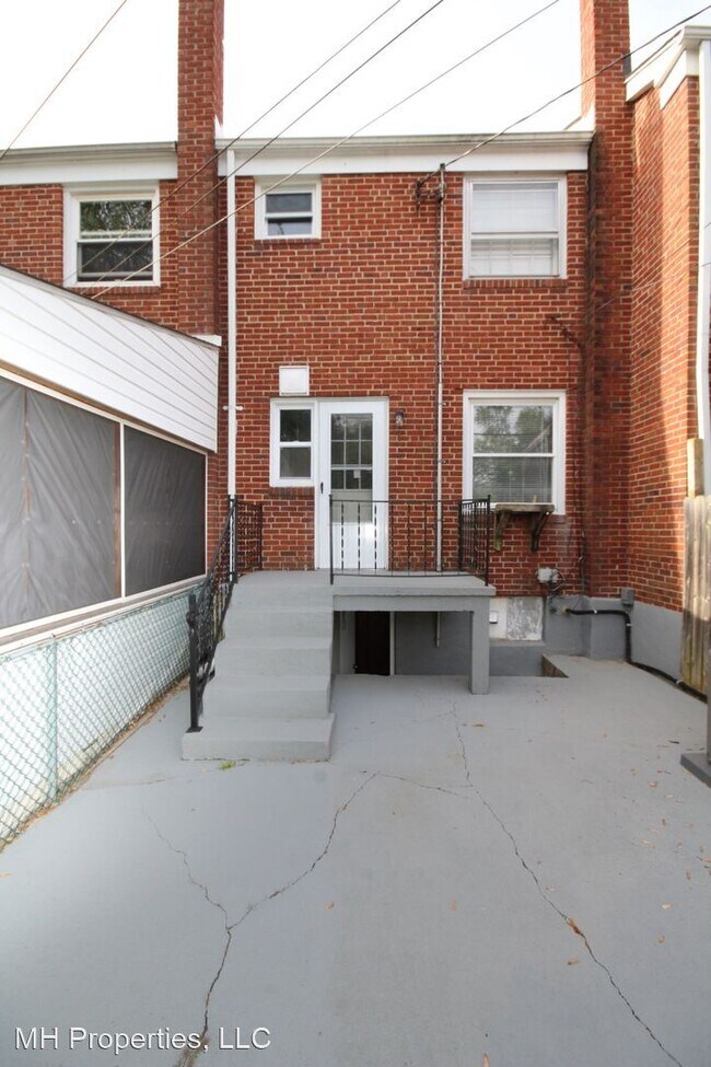 Building Photo - 2 br, 1.5 bath House - 936 Middlesex Road