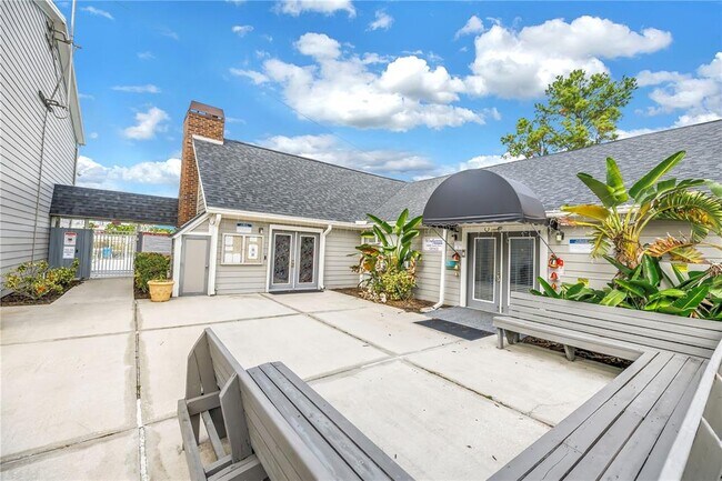 Building Photo - 1400 Gandy Blvd N