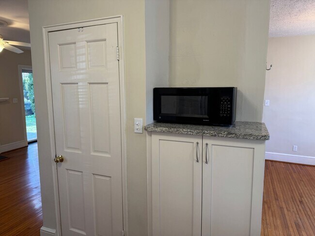 Building Photo - East AVL - Newly Renovated Older Home Featuring Garage and Bonus Room