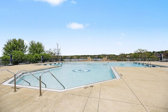 Building Photo - 24829 Reeds Pointe Dr