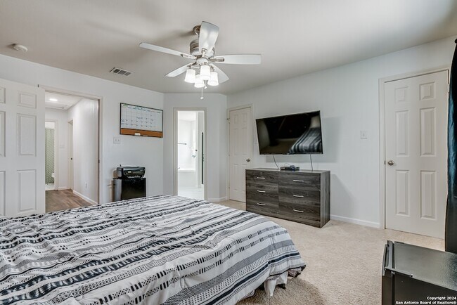 Building Photo - 5619 Red Canyon