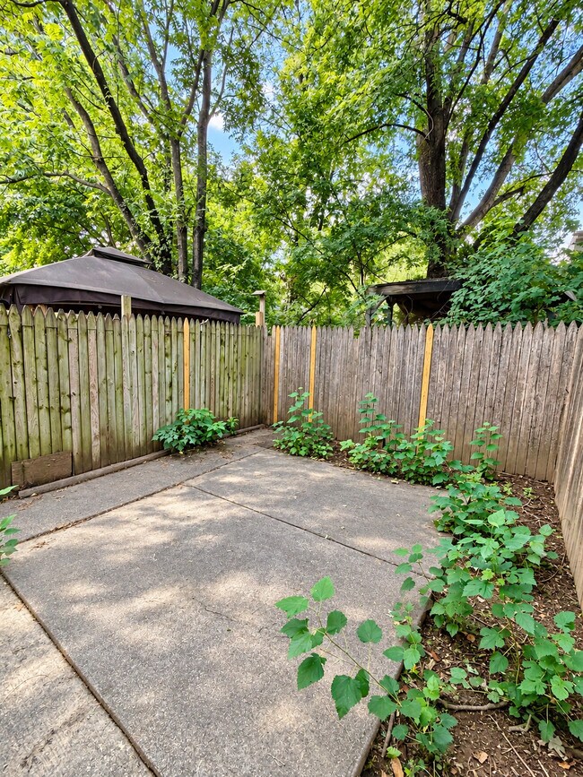 Building Photo - 3034 Emerald St