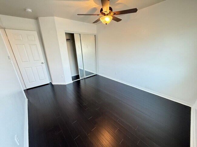 Building Photo - 9093 Seal Beach Dr