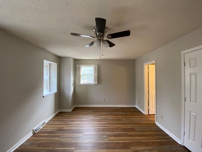 Building Photo - 503 Culpepper Ct