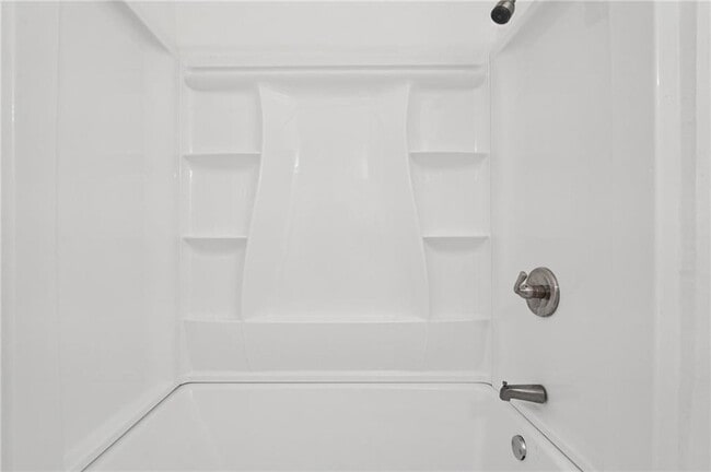 Building Photo - 2596 Bates St SE