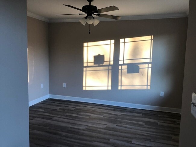 Building Photo - 66 Bellvue Dr