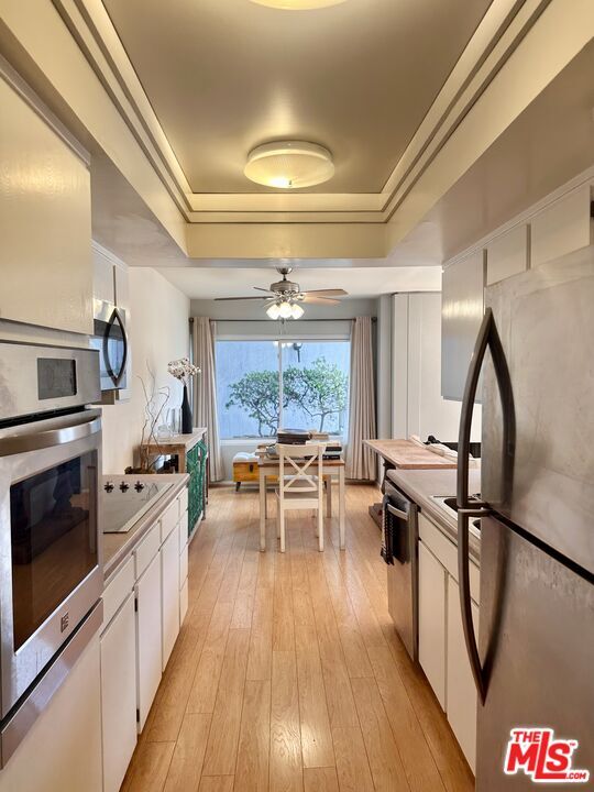 Building Photo - 5870 Green Valley Cir