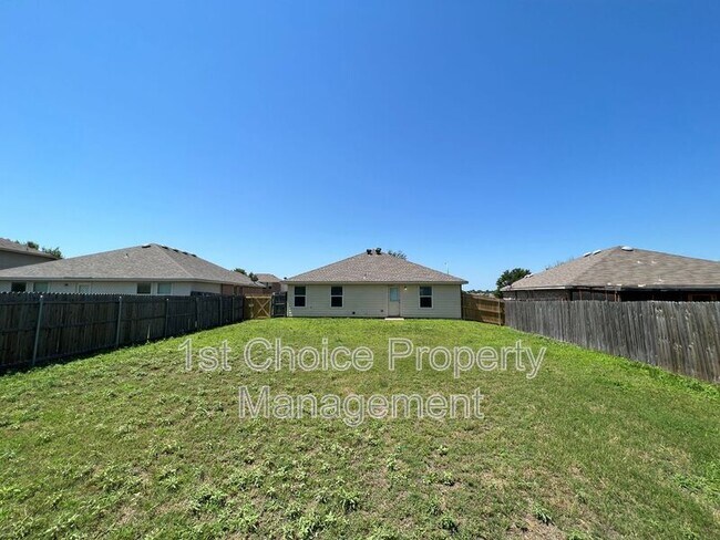 Building Photo - 4888 Parkview Hills Ln