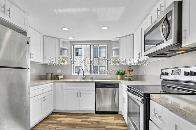 Building Photo - 4082 Mahaila Ave