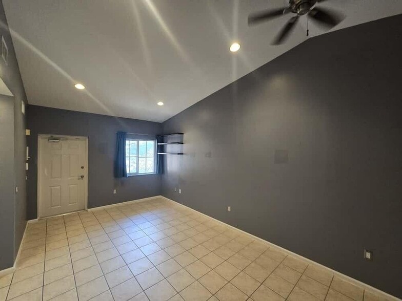 Building Photo - 3516 Briar Bay Blvd