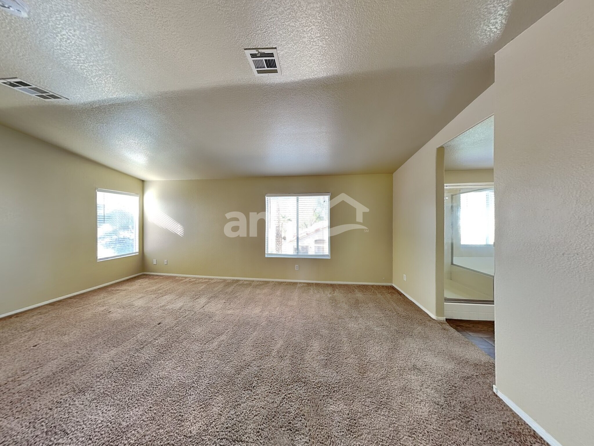 Building Photo - 924 Country Skies Ave