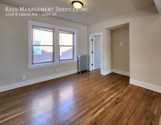 Building Photo - Perfect Portage Park Rehabbed 2 bed with H...