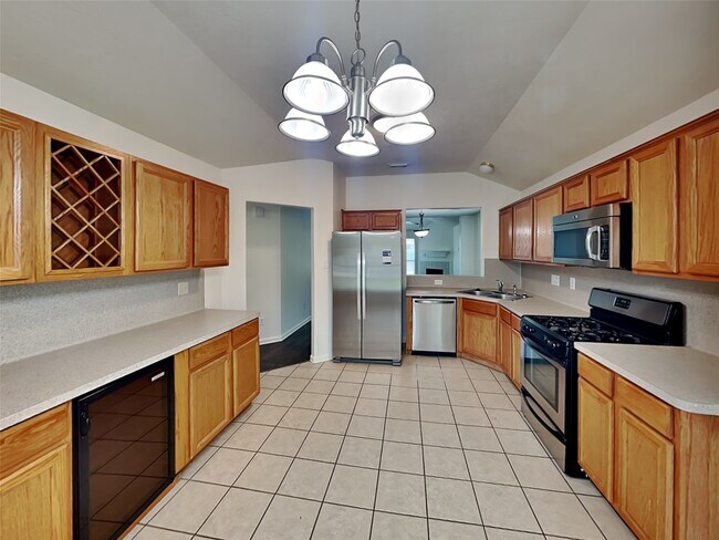 Building Photo - 409 Mystic Glen Loop