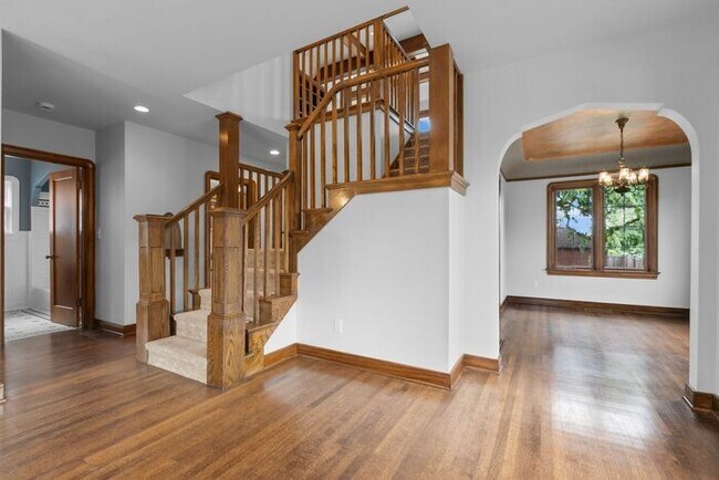 Building Photo - Stunning Air Conditioned 1931 Tudor in Coveted Admiral w/ Views
