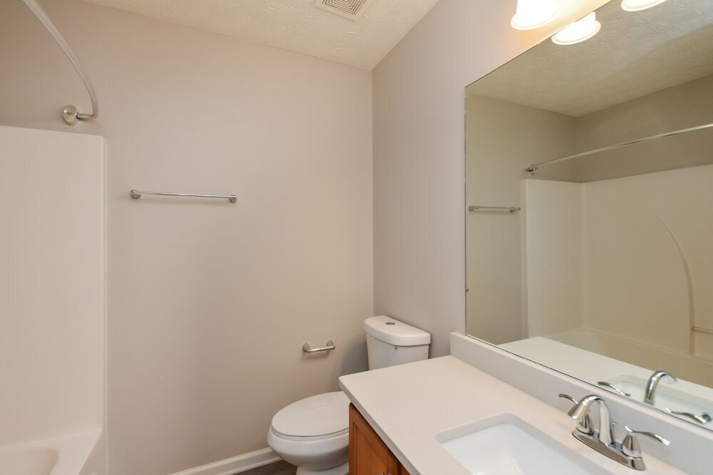 Building Photo - 95 Cliff View Dr