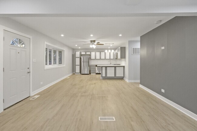 Building Photo - 22339 Strassburg Ave