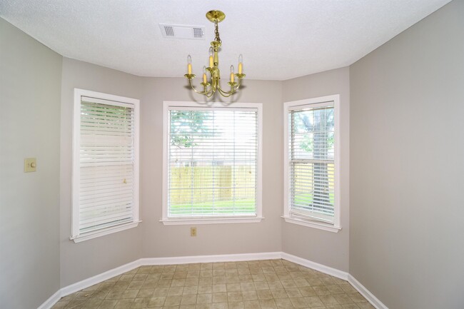 Building Photo - 9191 Fletcher Wood Dr