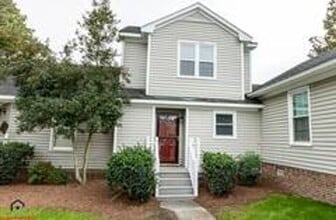Building Photo - Townhouse with 2 bedrooms and 1.5 bathrooms in Willow Oaks