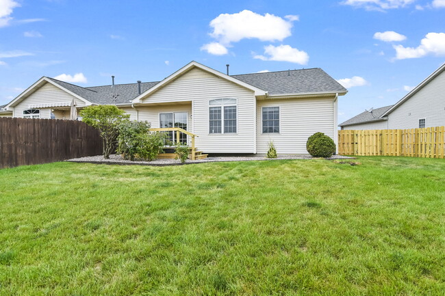 Building Photo - 2820 Wordsworth Dr