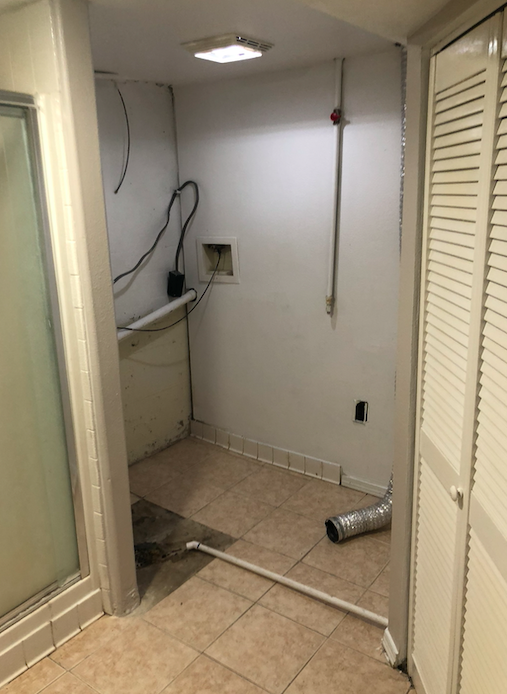 Basement Bathroom/Laundry - 196 S 1000 E