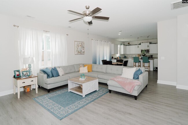 Building Photo - 106 Ellie Ln