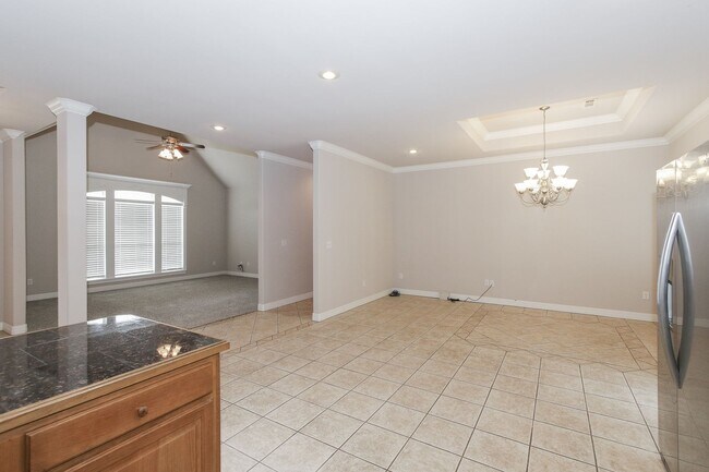 Building Photo - Stunning 3 Bedroom Home in Farmington