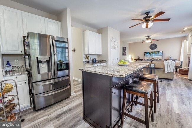 Building Photo - 15575 Catamaran Ct
