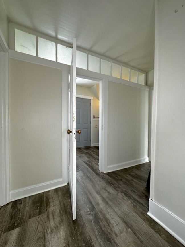 Building Photo - 2707 Forest Ave