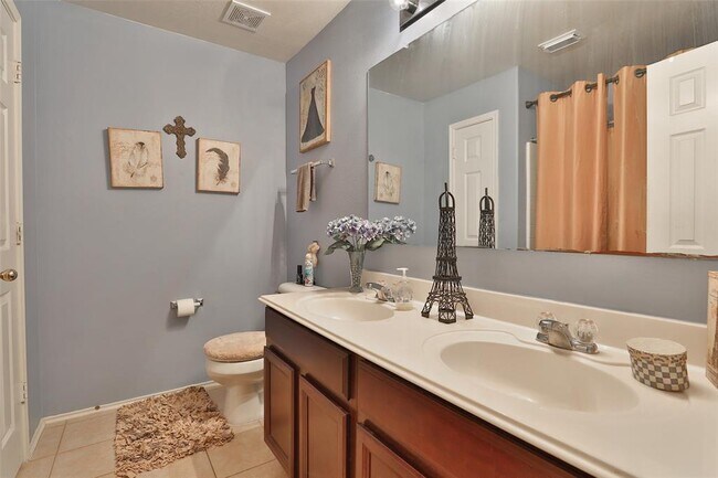Building Photo - 21711 Cascade Hollow Ln