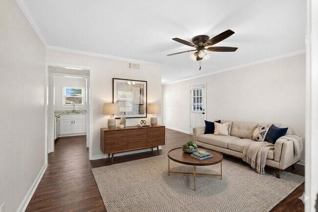 Building Photo - 153 Seven Pines