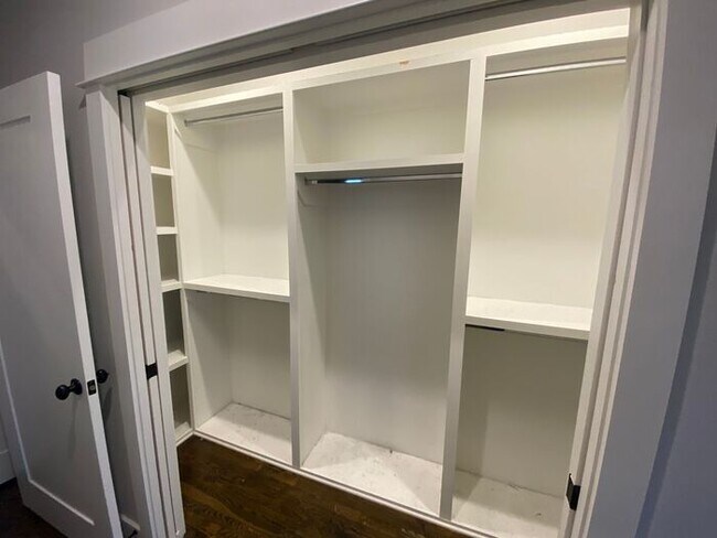 Building Photo - Prime East End Rental Home