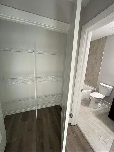 Building Photo - 1040 McLain Rd