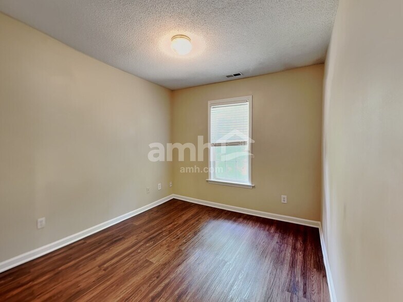 Building Photo - 5409 Tanglewood Pine Ln