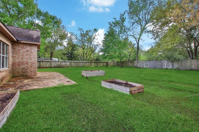 Building Photo - 15575 Kitty Hawk Dr