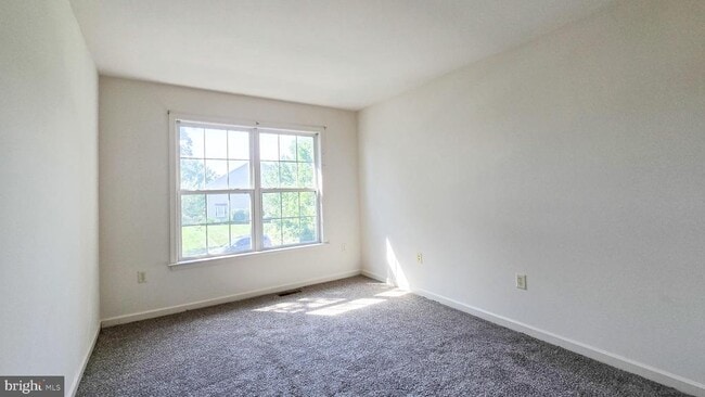 Building Photo - 1227 Cross Creek Dr
