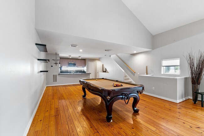 Building Photo - 2614 Chenevert St