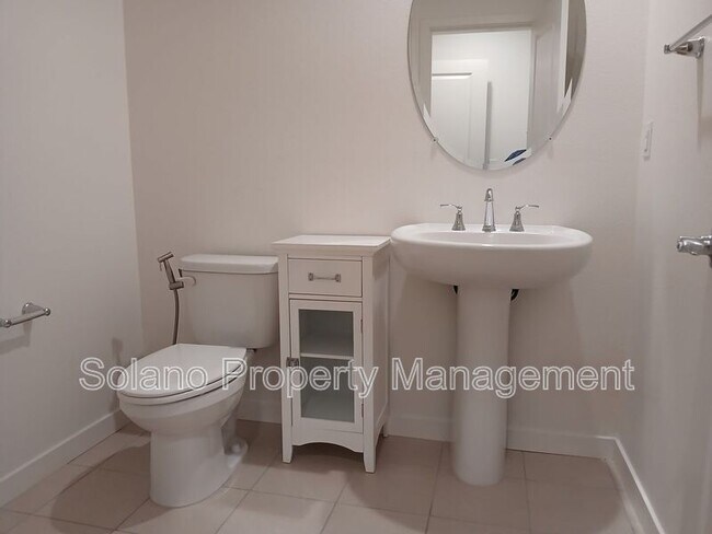 Building Photo - 1284 Warmth Ct