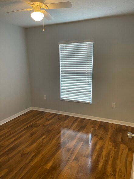 Building Photo - 4152 Winding Vine Dr