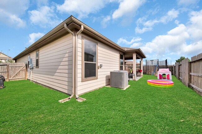 Building Photo - 6407 Bayliss Valley Ln