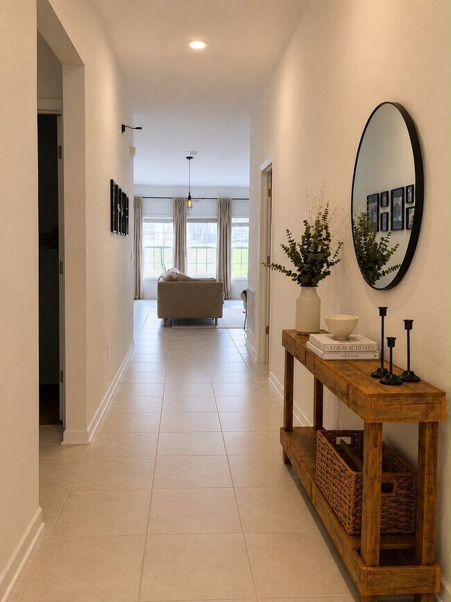 Building Photo - 4/2 Cascades Home