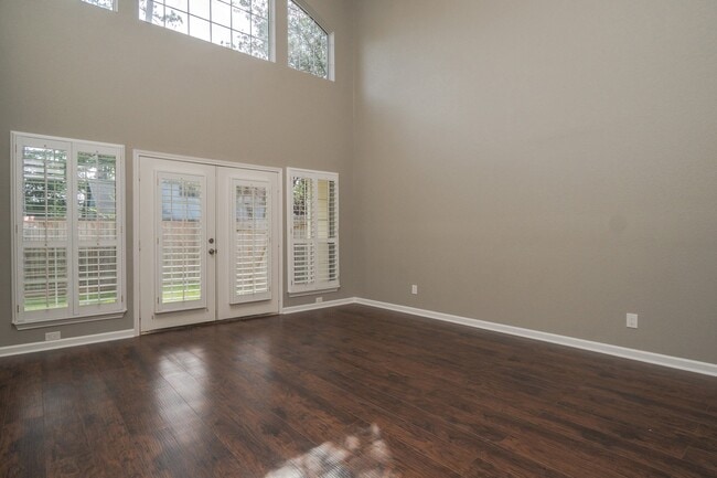 Building Photo - 16031 Cassandra Park St