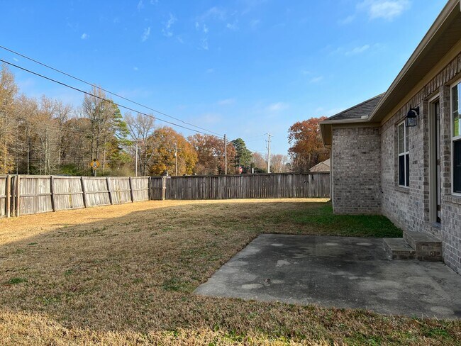 Building Photo - 2403 Lancashire Ln