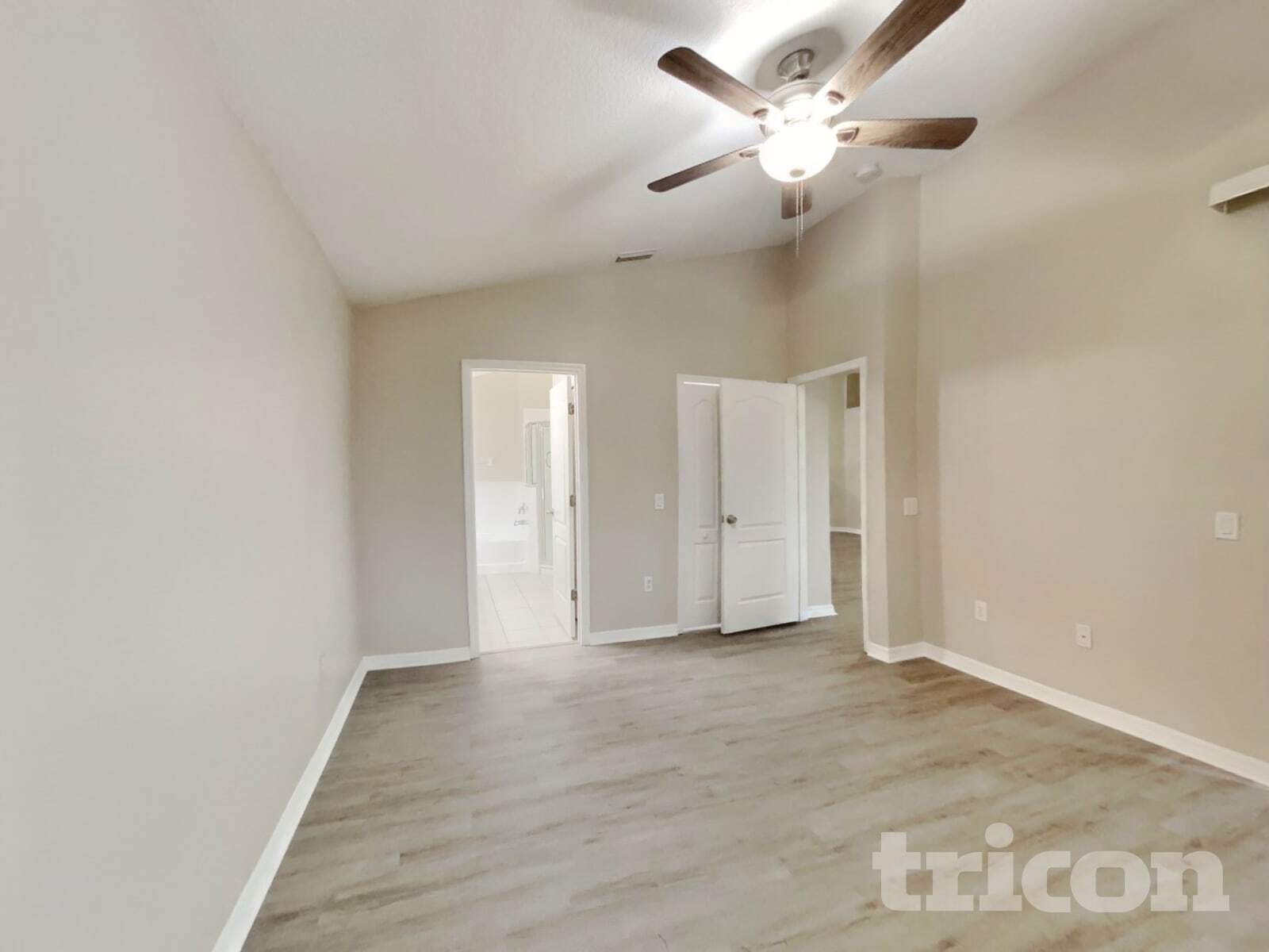 Building Photo - 6944 Crown Lake Dr