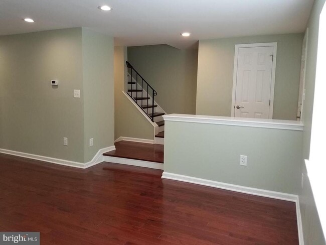 Building Photo - 5551 Winford Ct