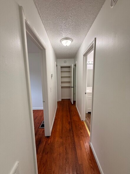 Building Photo - 3412 Olsen Ln