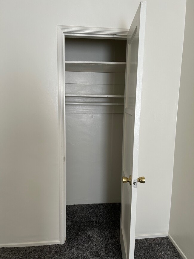 Building Photo - 441 36th St