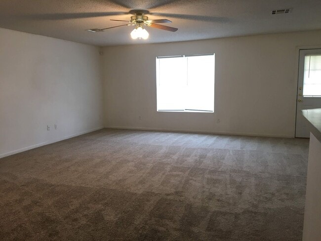 Building Photo - 4-Bedroom House for Rent in Killeen